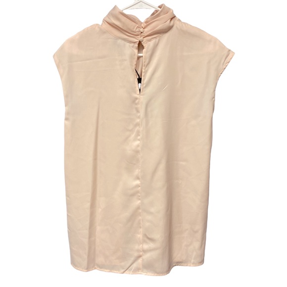 Who What Wear Mock Neck Sleeveless Top blouse peach blush large NWT - Picture 3 of 6